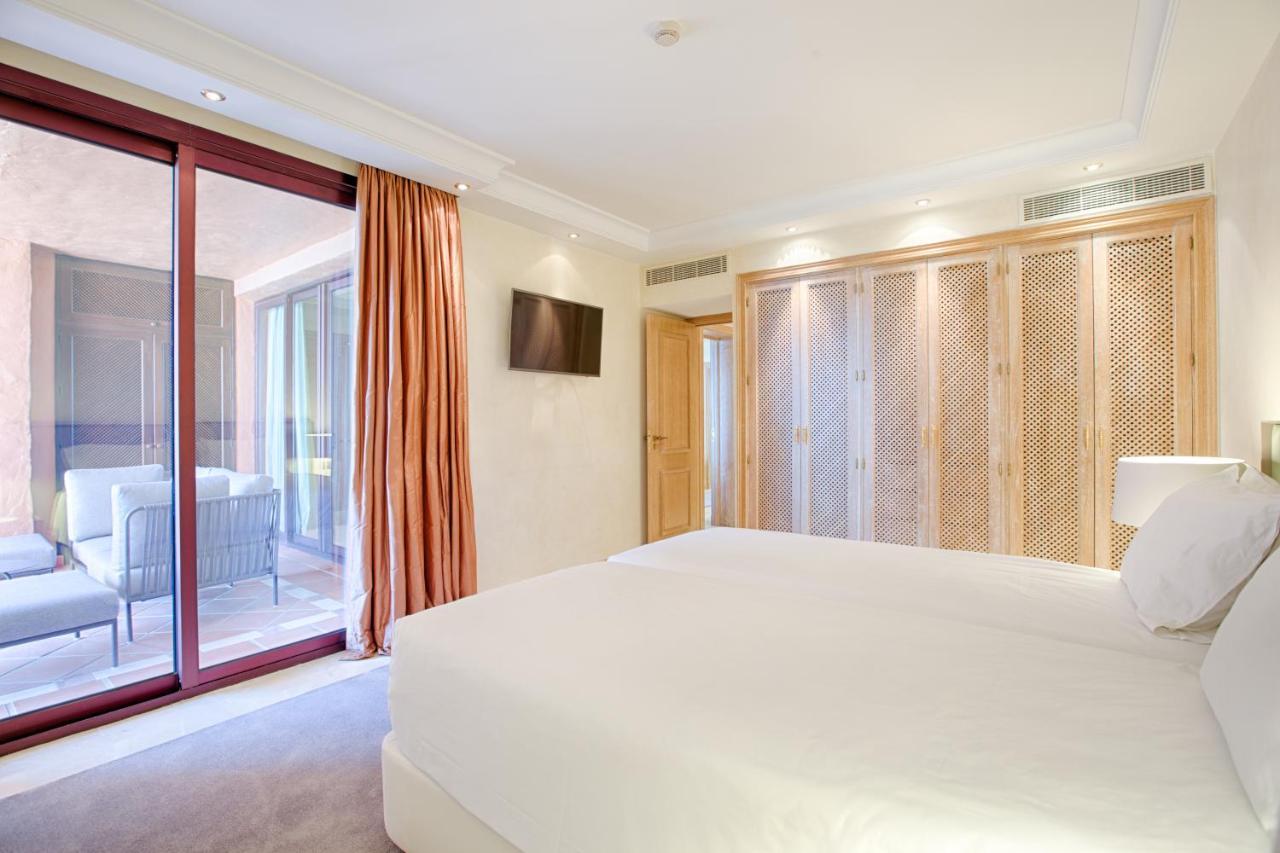 Bahia Beach Apartments Estepona Eksteriør bilde
