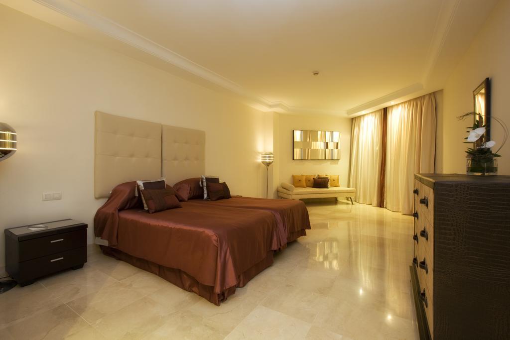 Bahia Beach Apartments Estepona Rom bilde