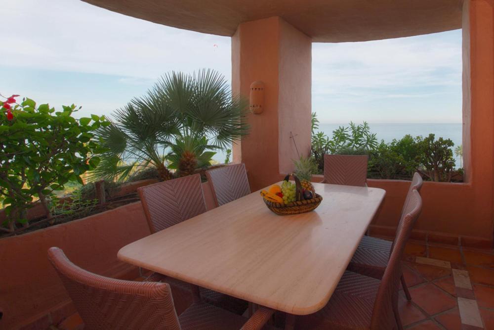 Bahia Beach Apartments Estepona Eksteriør bilde