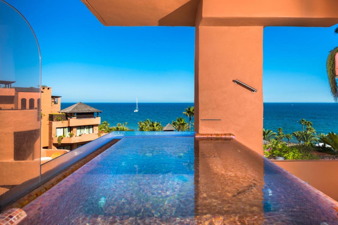 Bahia Beach Apartments Estepona Eksteriør bilde