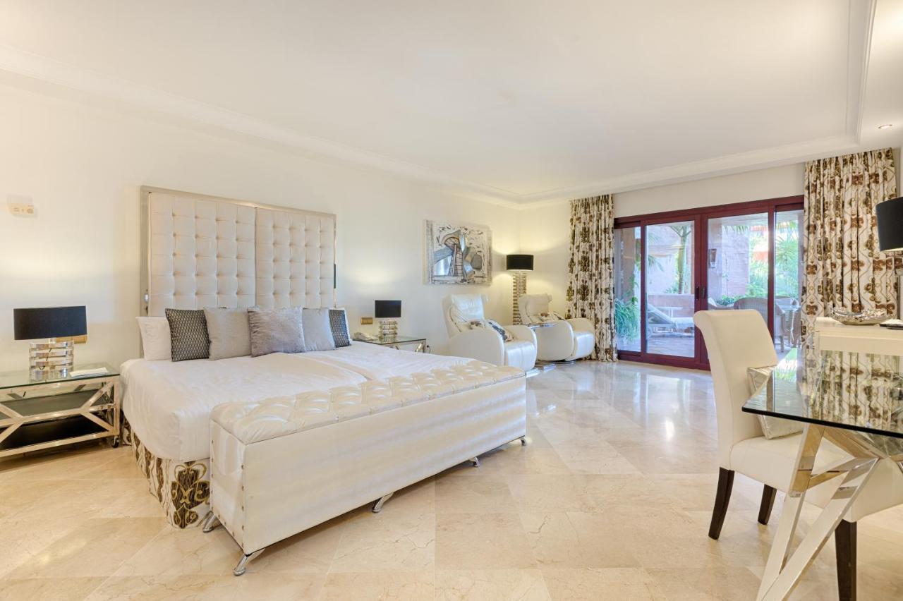 Bahia Beach Apartments Estepona Eksteriør bilde